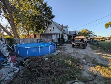 4_photo-116-east-grandriver-street