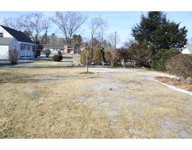 9 Oakman St, Turners Falls, MA 01376 - photo 4