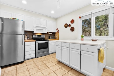 1300 Laurel Ln, Blowing Rock, NC 28605 - photo 6