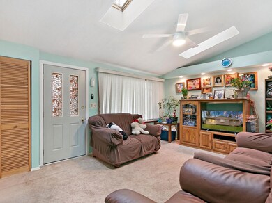 111 Mora Rd, Carpentersville, IL 60110 - photo 4