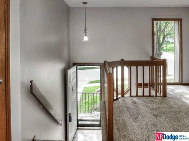 17018 Holmes Cir, Omaha, NE 68135 - photo 3