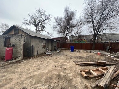 16541 E St, Victorville, CA 92395 - photo 7