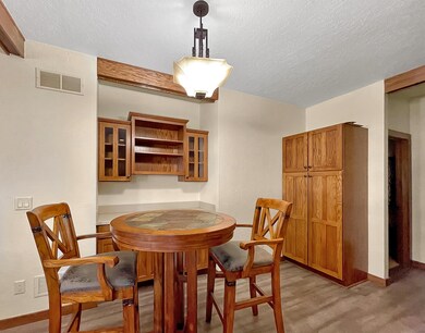 Edited Dining room<|><|>