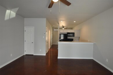 217 Price Ln unit 18, Weatherford, TX 76085 - photo 4