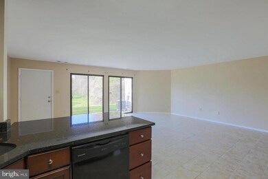 97 Ashlar Hill Ct, Parkville, MD 21234 - photo 4