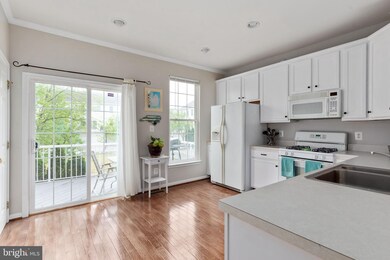 25363 Crossfield Dr, Chantilly, VA 20152 - photo 5