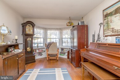 124 N Sproul Rd, Broomall, PA 19008 - photo 4