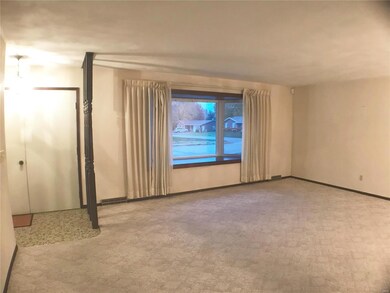 LIVING ROOM OFFERS BAY WINDOW