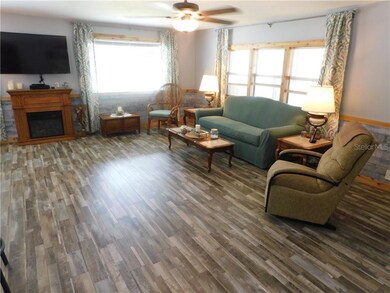 37250 Lakewood Dr, Zephyrhills, FL 33542 - photo 5