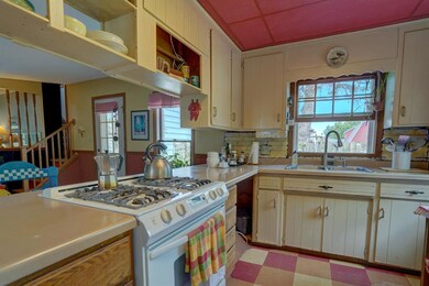 331 Janesville St, Oregon, WI 53575 - photo 6