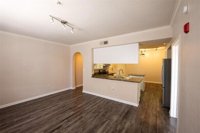 unlisted-address, Orlando, FL 32801 - photo 6