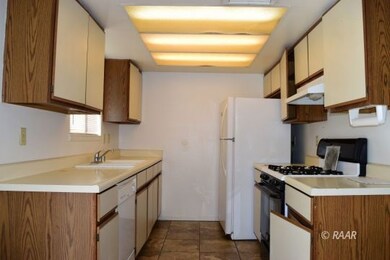 Kitchen - Unit C