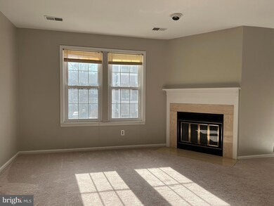 12905B Lee Jackson Memorial Hwy unit 12905B, Fairfax, VA 22033 - photo 3