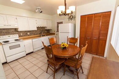 Kitchen 1 (1 of 1)
