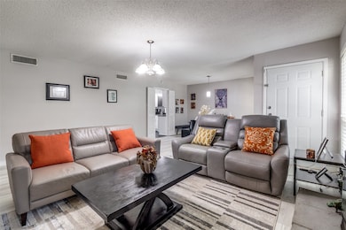 10650 Steppington Dr unit 206, Dallas, TX 75230 - photo 4