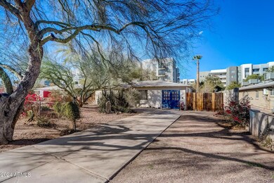 Long Driveway & RV Gate