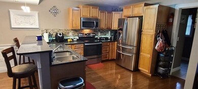 17 Renfrew St, Worcester, MA 01604 - photo 6