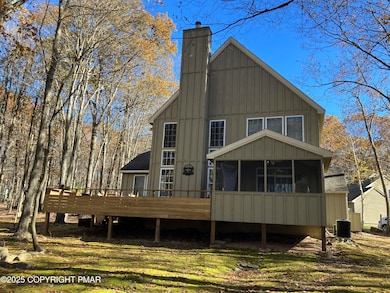 408 Gentian Ln, Pocono Pines, PA 18350 - photo 3