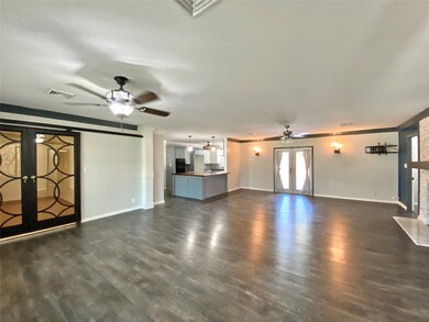 617 6th St, Bay City, TX 77414 - photo 6