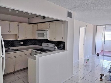Newport at Lauderhill unit 409A, Lauderhill, FL 33313 - photo 3