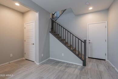 Entry-Flex Space