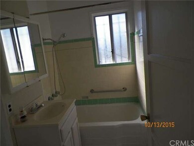 1114 W 127th St, Compton, CA 90222 - photo 4