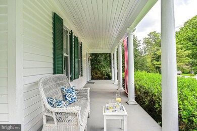 9330 Old Burke Lake Rd, Burke, VA 22015 - photo 4