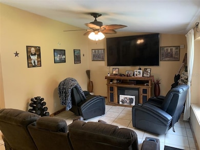 9094 N Hammond Way, Citrus Springs, FL 34434 - photo 4