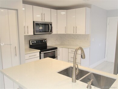 Everything brand new: SS appliances, 3/4
