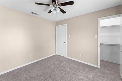 500 Pidgeon Ct, Desoto, TX 75115 - photo 5