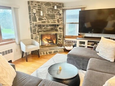 109 Morrison Ave, Middletown, RI 02842 - photo 5