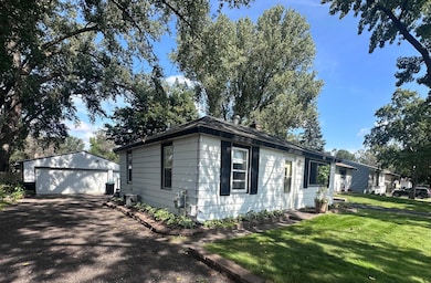 301 Longfellow St NE, Minneapolis, MN 55432 - photo 4