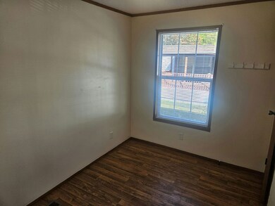 16031 Beech Daly Rd unit 4, Taylor, MI 48180 - photo 7