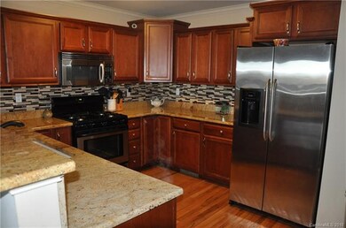 69 Rotunda Cir, Asheville, NC 28806 - photo 7