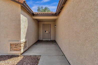 5-web-or-mls-1053-w-rosal-ave