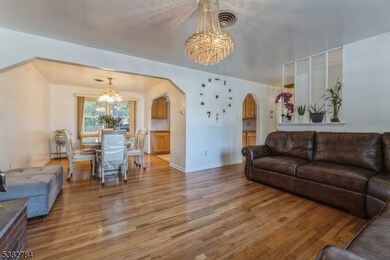 21 Kuhn Ct, Saddle Brook, NJ 07663 - photo 5