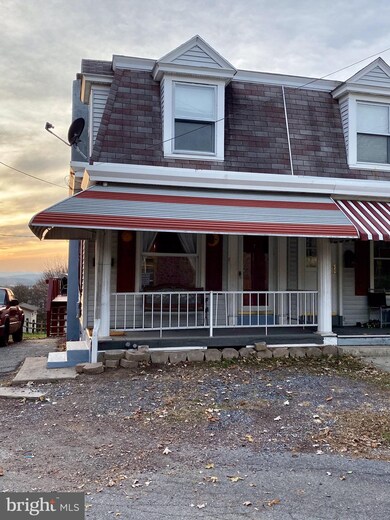 2814 Moyers Ln, Reading, PA 19605 - photo 2