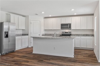 857 Yellow Bird Dr, Fort Myers, FL 33913 - photo 4