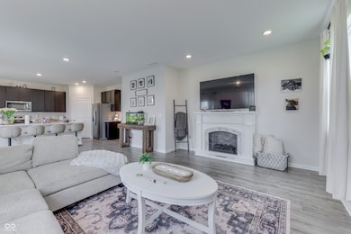 5906 Aleppo Ln, Greenwood, IN 46143 - photo 7