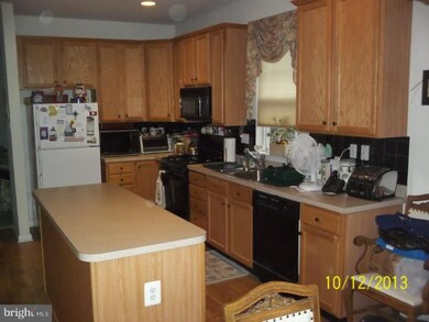 82 Black Eyed Susan Rd unit 337, Langhorne, PA 19047 - photo 2