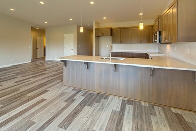 4924 SW Zenith Ave, Redmond, OR 97756 - photo 5