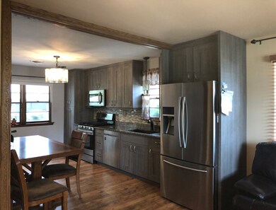 unlisted-address, Waukegan, IL 60087 - photo 2