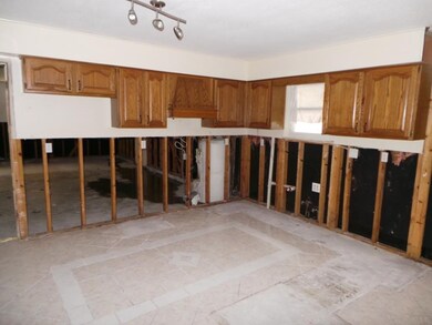 8132 Camelford Dr, Pensacola, FL 32506 - photo 5