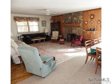 Great Room w/FP