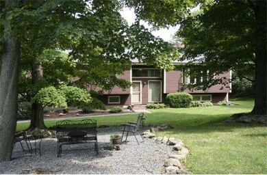 22 Marlboro St, Hudson, MA 01749 - photo 2