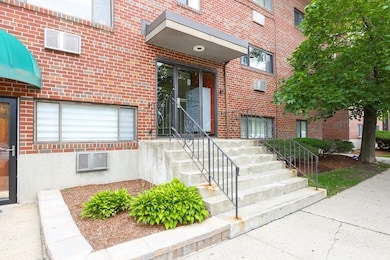 8 Riverside St unit 3-3, Watertown, MA 02472 - photo 2