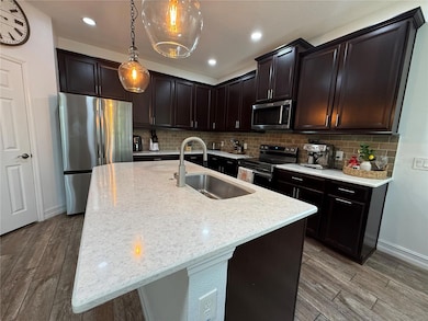 33193 Shadow Branch Ln, Wesley Chapel, FL 33545 - photo 6