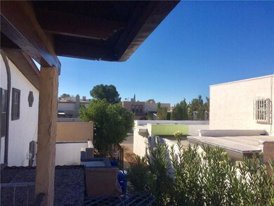 10637 Springwood Dr unit D, El Paso, TX 79935 - photo 4