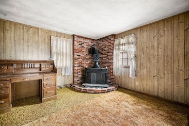 1094 Glebe St, Taunton, MA 02780 - photo 5