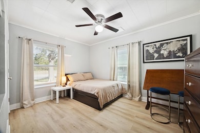 801 Hathaway St, La Marque, TX 77568 - photo 5